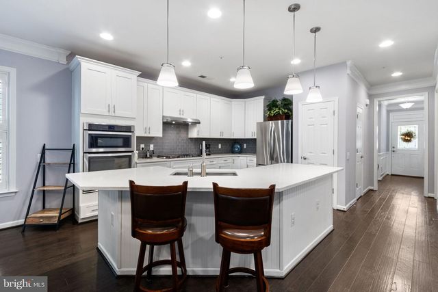 132 DENISON ST, Fredericksburg, VA 22406