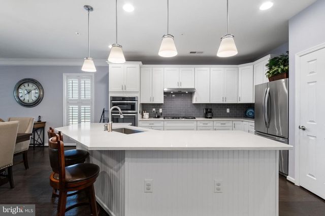 132 DENISON ST, Fredericksburg, VA 22406