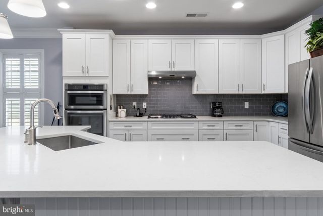 132 DENISON ST, Fredericksburg, VA 22406