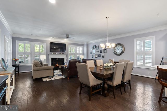 132 DENISON ST, Fredericksburg, VA 22406