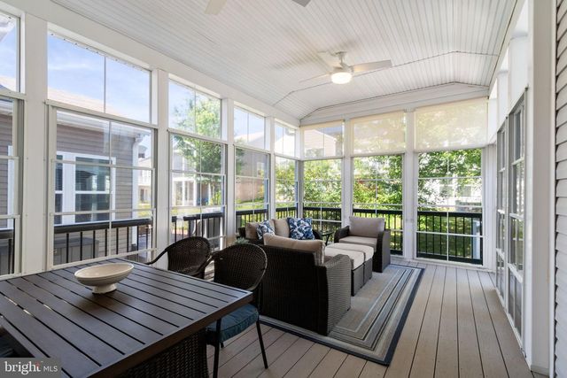 132 DENISON ST, Fredericksburg, VA 22406