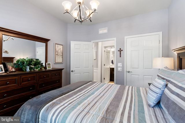 132 DENISON ST, Fredericksburg, VA 22406