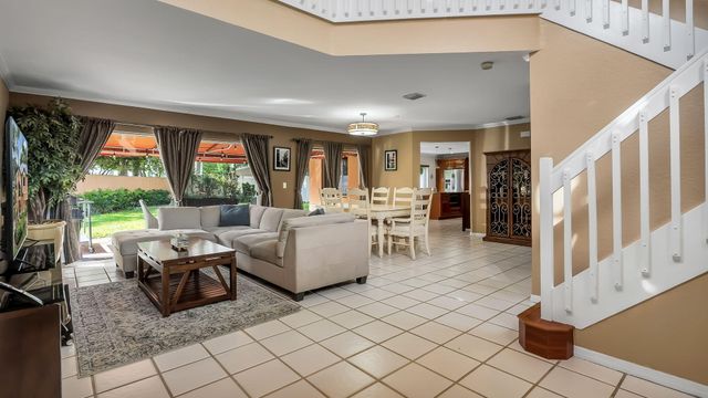 2510 Rampart Way S, Hollywood, FL 33026