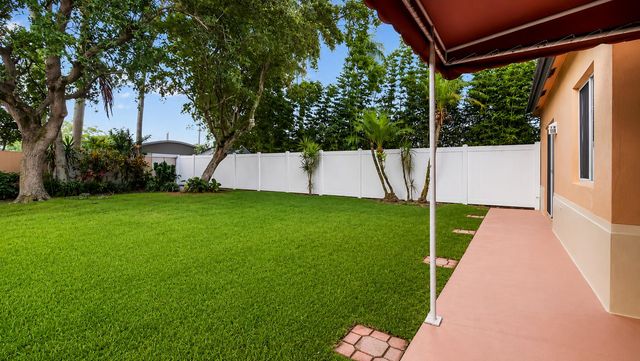 2510 Rampart Way S, Hollywood, FL 33026