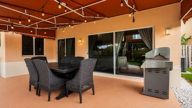 2510 Rampart Way S, Hollywood, FL 33026