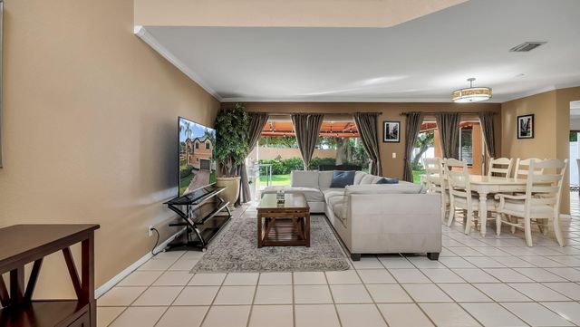 2510 Rampart Way S, Hollywood, FL 33026