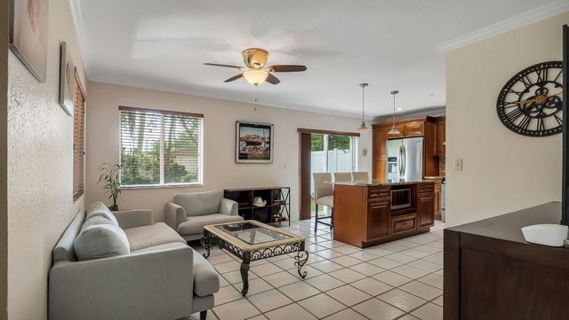 2510 Rampart Way S, Hollywood, FL 33026