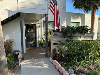 655 WOODLAWN DRIVE 655, Bradenton, FL 34210