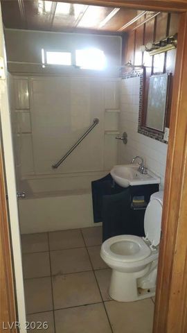 415 North 13th Street B, Las Vegas, NV 89101