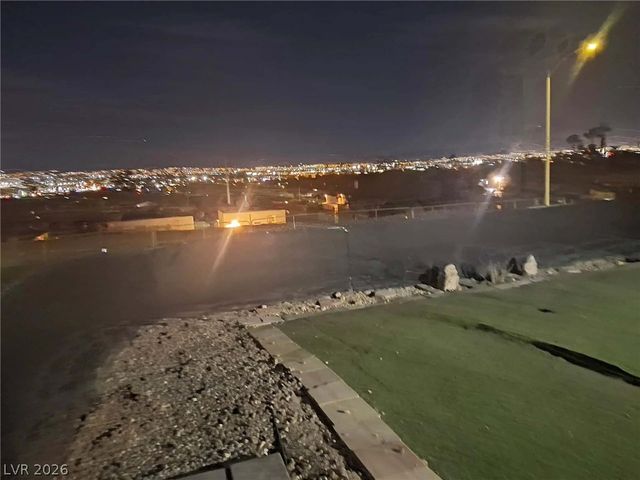 415 North 13th Street B, Las Vegas, NV 89101