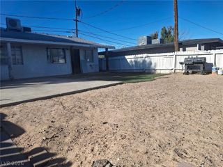 415 North 13th Street B, Las Vegas, NV 89101