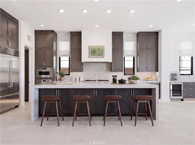 454 Ridgecrest, Irvine, CA 92602