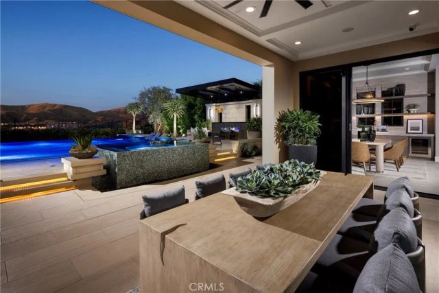 454 Ridgecrest, Irvine, CA 92602