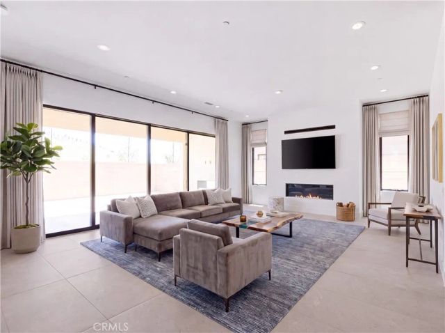 454 Ridgecrest, Irvine, CA 92602