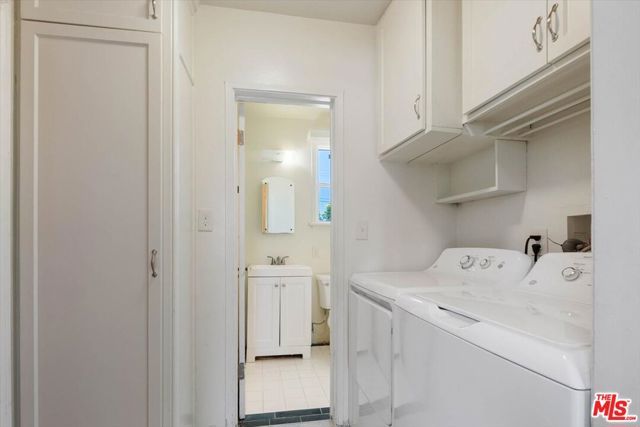 4021 Degnan Boulevard, Los Angeles, CA 90008