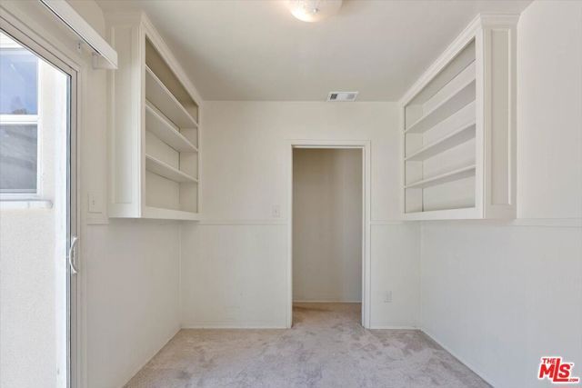 4021 Degnan Boulevard, Los Angeles, CA 90008
