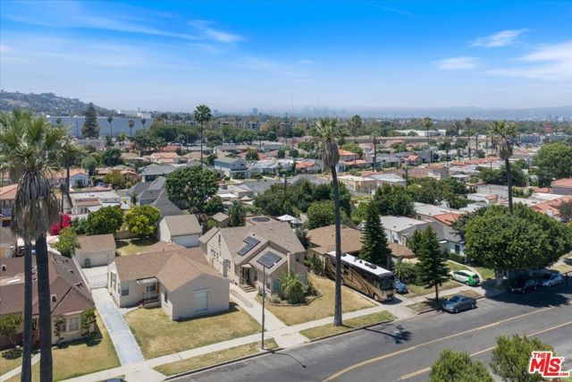 4021 Degnan Boulevard, Los Angeles, CA 90008
