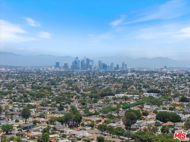4021 Degnan Boulevard, Los Angeles, CA 90008