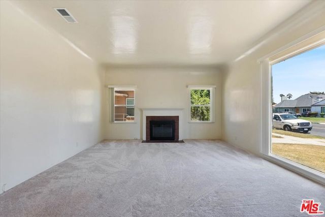 4021 Degnan Boulevard, Los Angeles, CA 90008