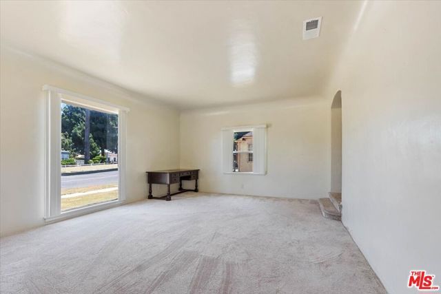 4021 Degnan Boulevard, Los Angeles, CA 90008