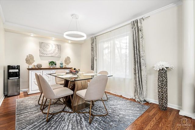 1405 E Central Road 222C, Arlington Heights, IL 60005