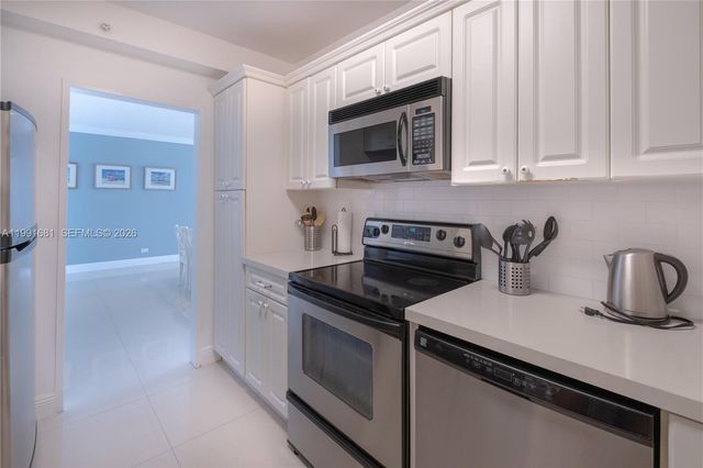 5601 Collins Ave 1420, Miami Beach, FL 33140