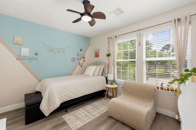 4602 Ten Sleep Lane, Friendswood, TX 77546