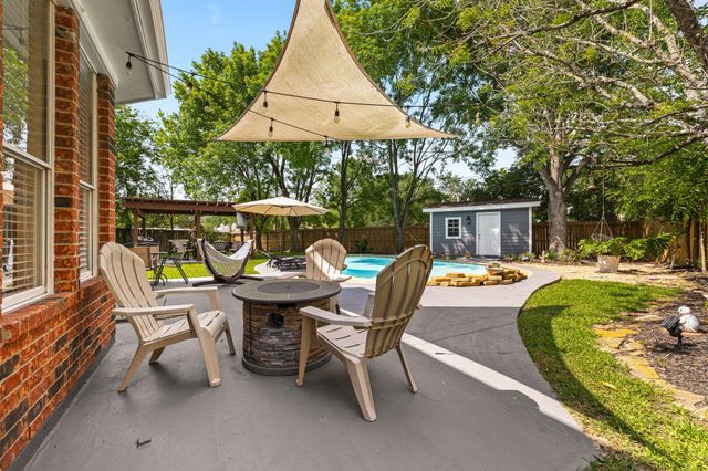 4602 Ten Sleep Lane, Friendswood, TX 77546