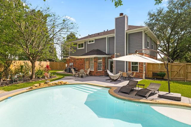 4602 Ten Sleep Lane, Friendswood, TX 77546