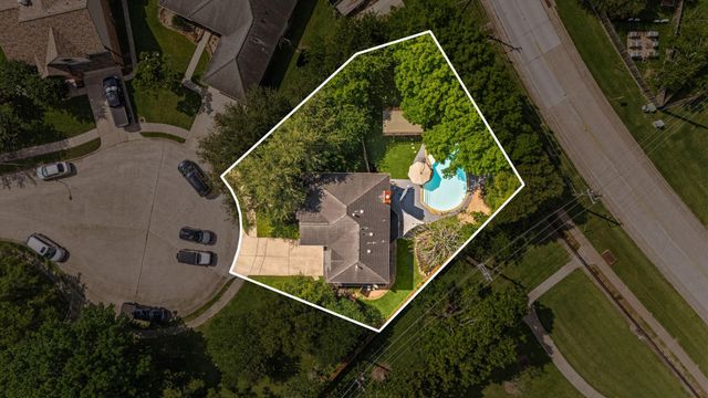 4602 Ten Sleep Lane, Friendswood, TX 77546