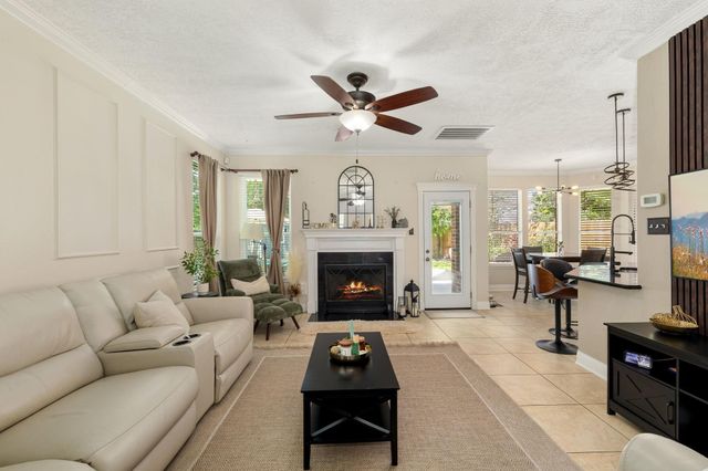 4602 Ten Sleep Lane, Friendswood, TX 77546