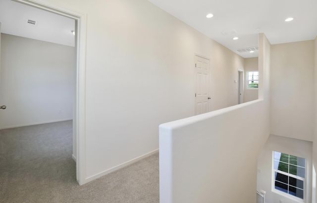 1147 W Putnam Avenue, Porterville, CA 93257