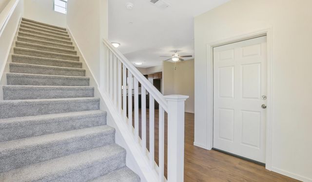 1147 W Putnam Avenue, Porterville, CA 93257