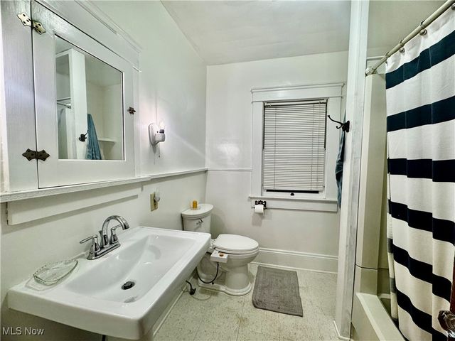 138 Marvin Avenue, Akron, OH 44302