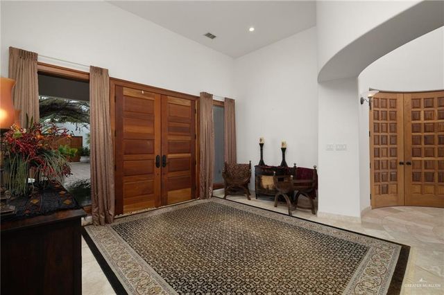 323 Nightingale Avenue, Mcallen, TX 78504