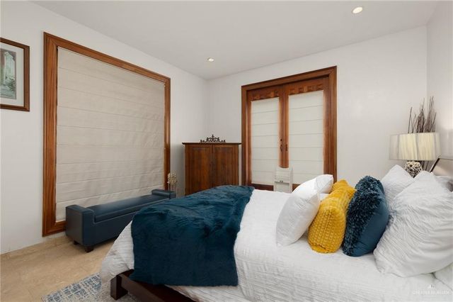 323 Nightingale Avenue, Mcallen, TX 78504