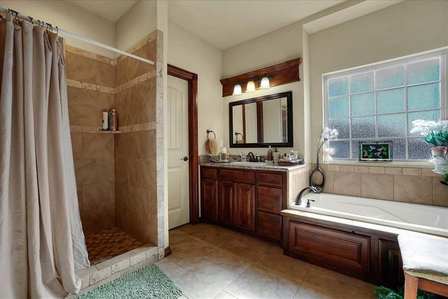 6125 SW 112th St, Lawton, OK 73505