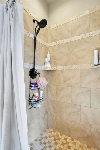 6125 SW 112th St, Lawton, OK 73505