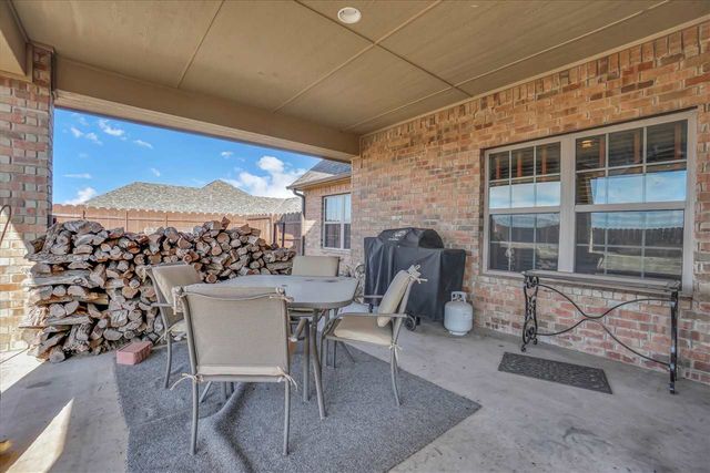 6125 SW 112th St, Lawton, OK 73505