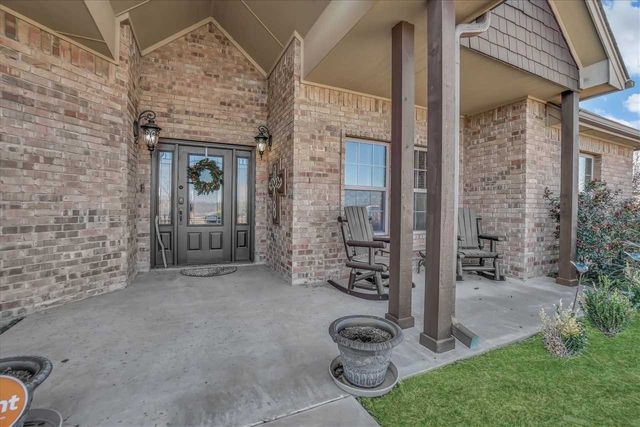 6125 SW 112th St, Lawton, OK 73505