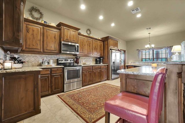 6125 SW 112th St, Lawton, OK 73505