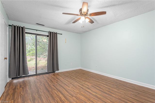 201 Lamplighter Circle, Winston-salem, NC 27104