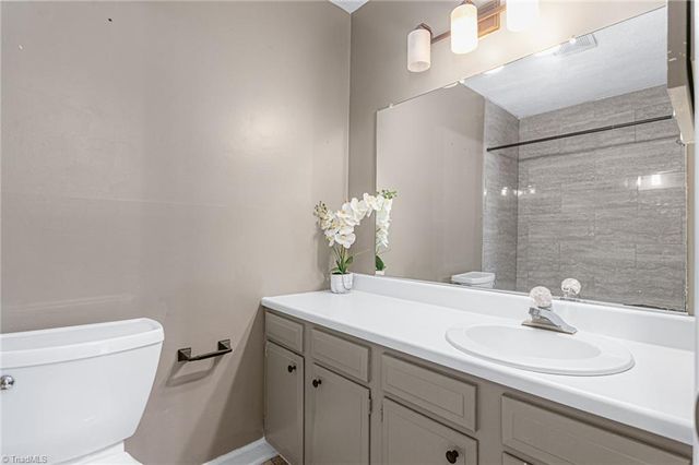 201 Lamplighter Circle, Winston-salem, NC 27104