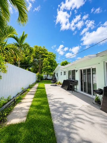 101 SW 64th Avenue, Pembroke Pines, FL 33023
