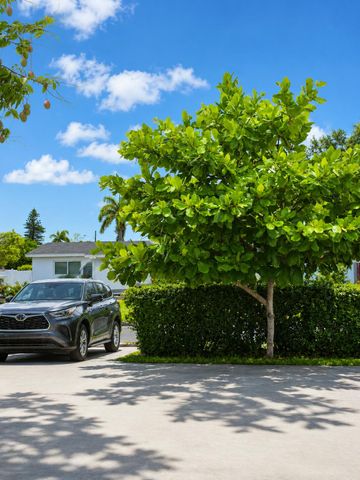 101 SW 64th Avenue, Pembroke Pines, FL 33023