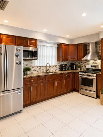 101 SW 64th Avenue, Pembroke Pines, FL 33023