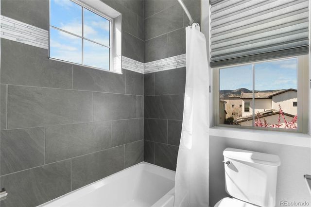 2592 S Norse Court, Lakewood, CO 80228