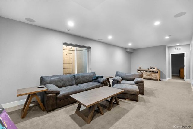 2592 S Norse Court, Lakewood, CO 80228