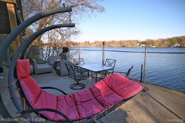 58766 Ash Road, Lockport Township, MI 49093