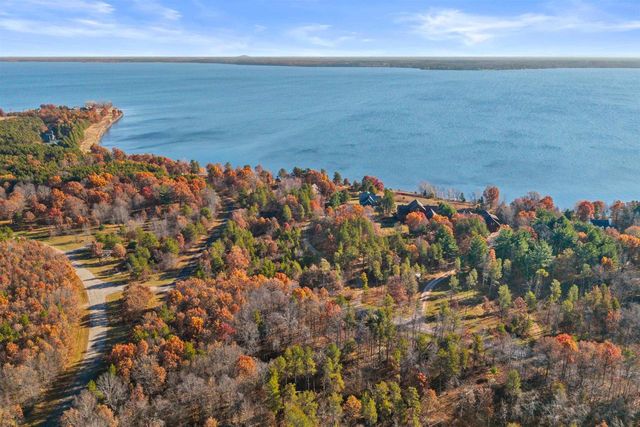 N13692 Pinewood Drive, Necedah, WI 54646